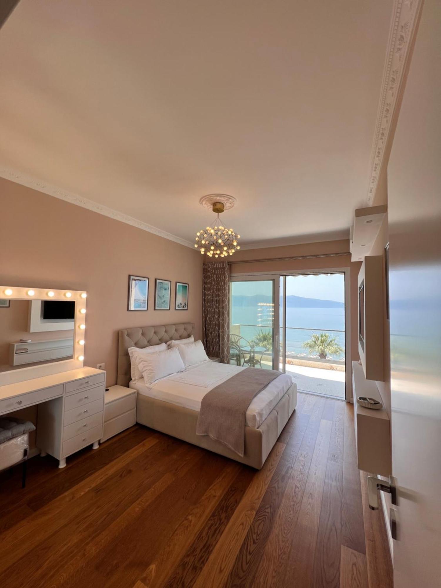 Maxi Room Vlorë Zimmer foto